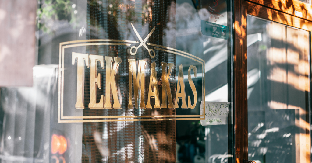 Boost Your Business with ArtLab’s Custom Signs and Banner